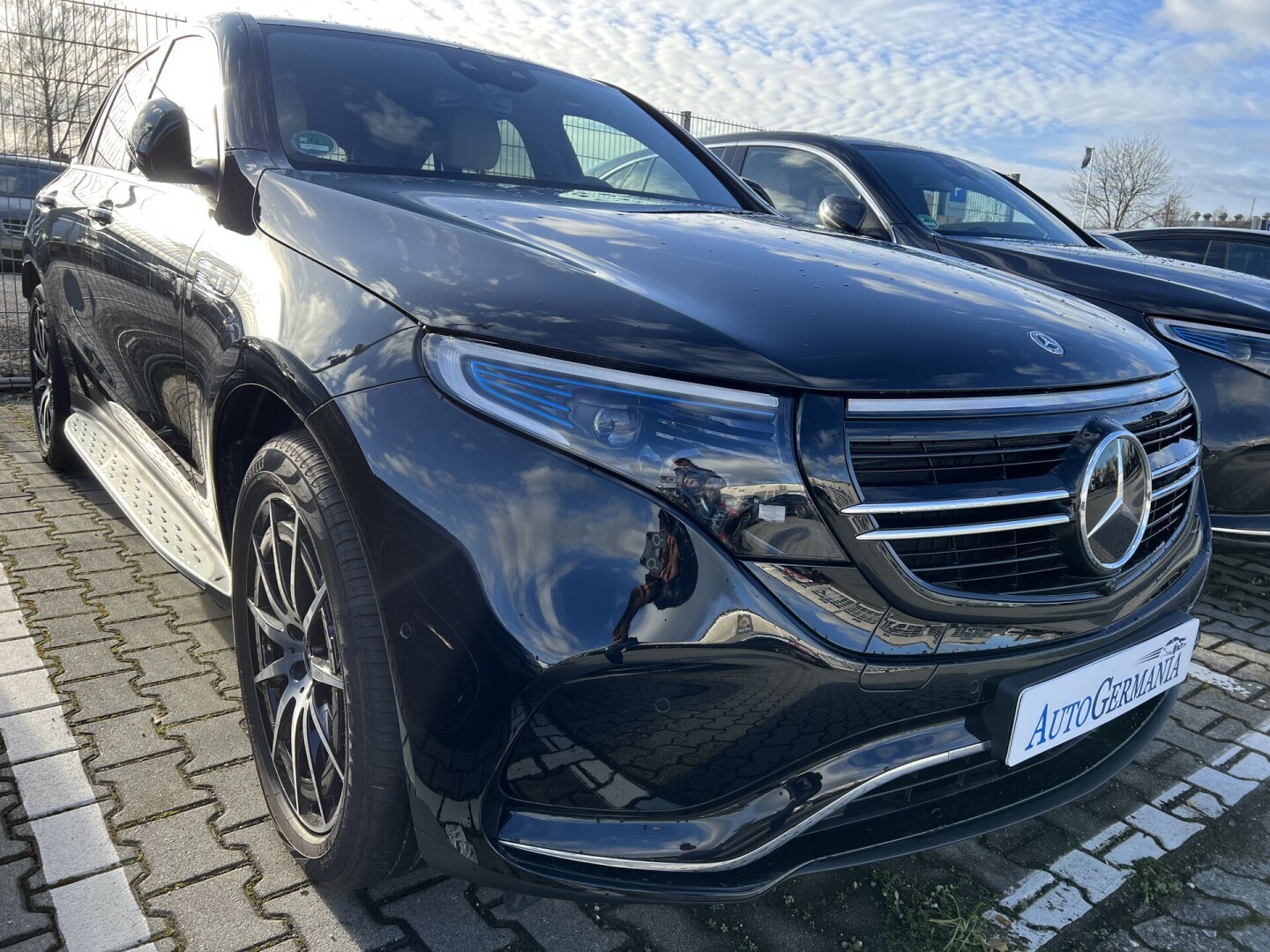 Mercedes-Benz EQC 400 AMG 4Matic 408PS 80kWh З Німеччини (85209)