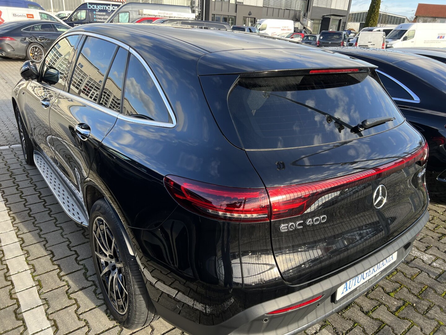 Mercedes-Benz EQC 400 AMG 4Matic 408PS 80kWh З Німеччини (85199)