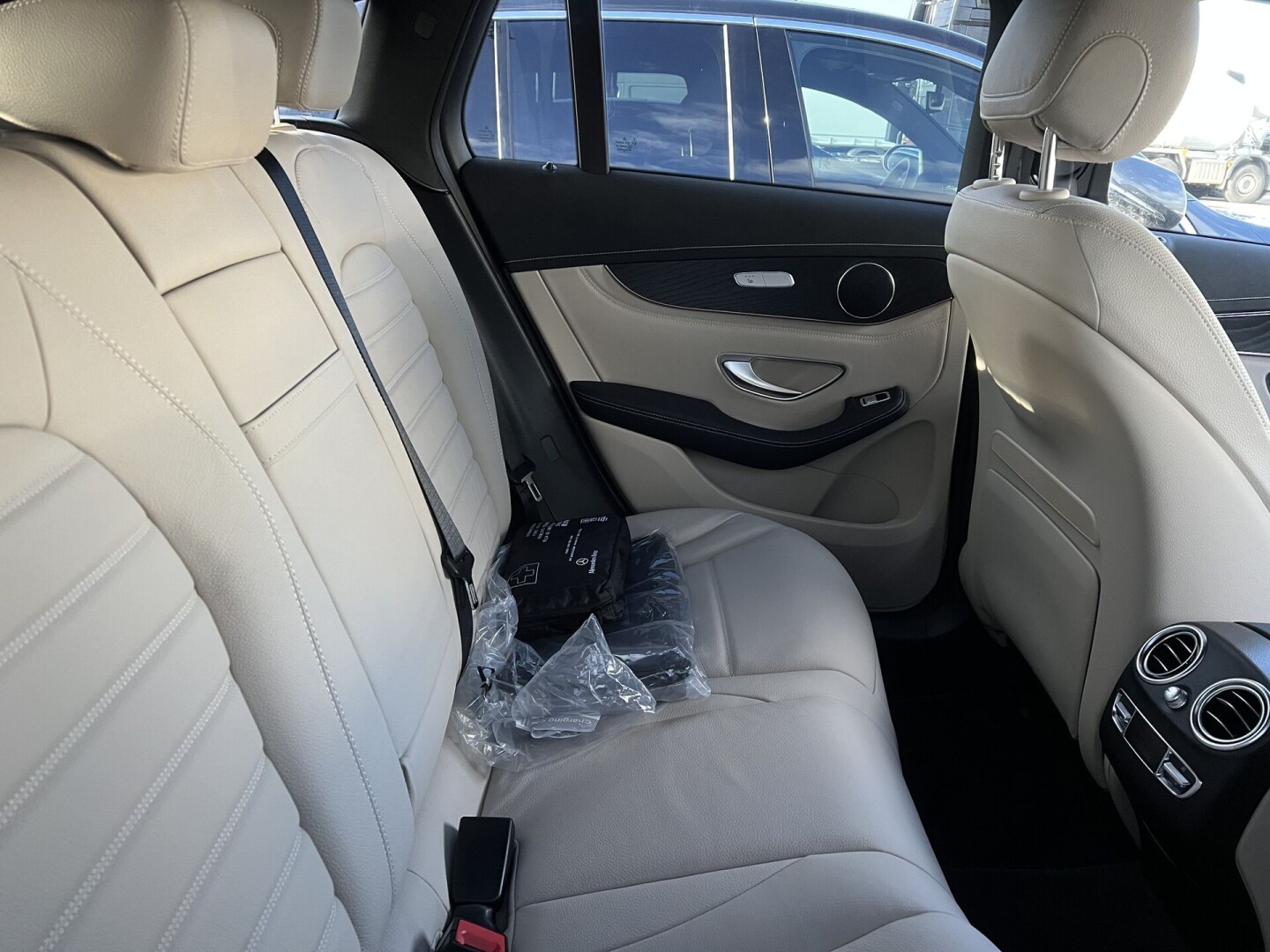 Mercedes-Benz EQC 400 AMG 4Matic 408PS 80kWh З Німеччини (85180)
