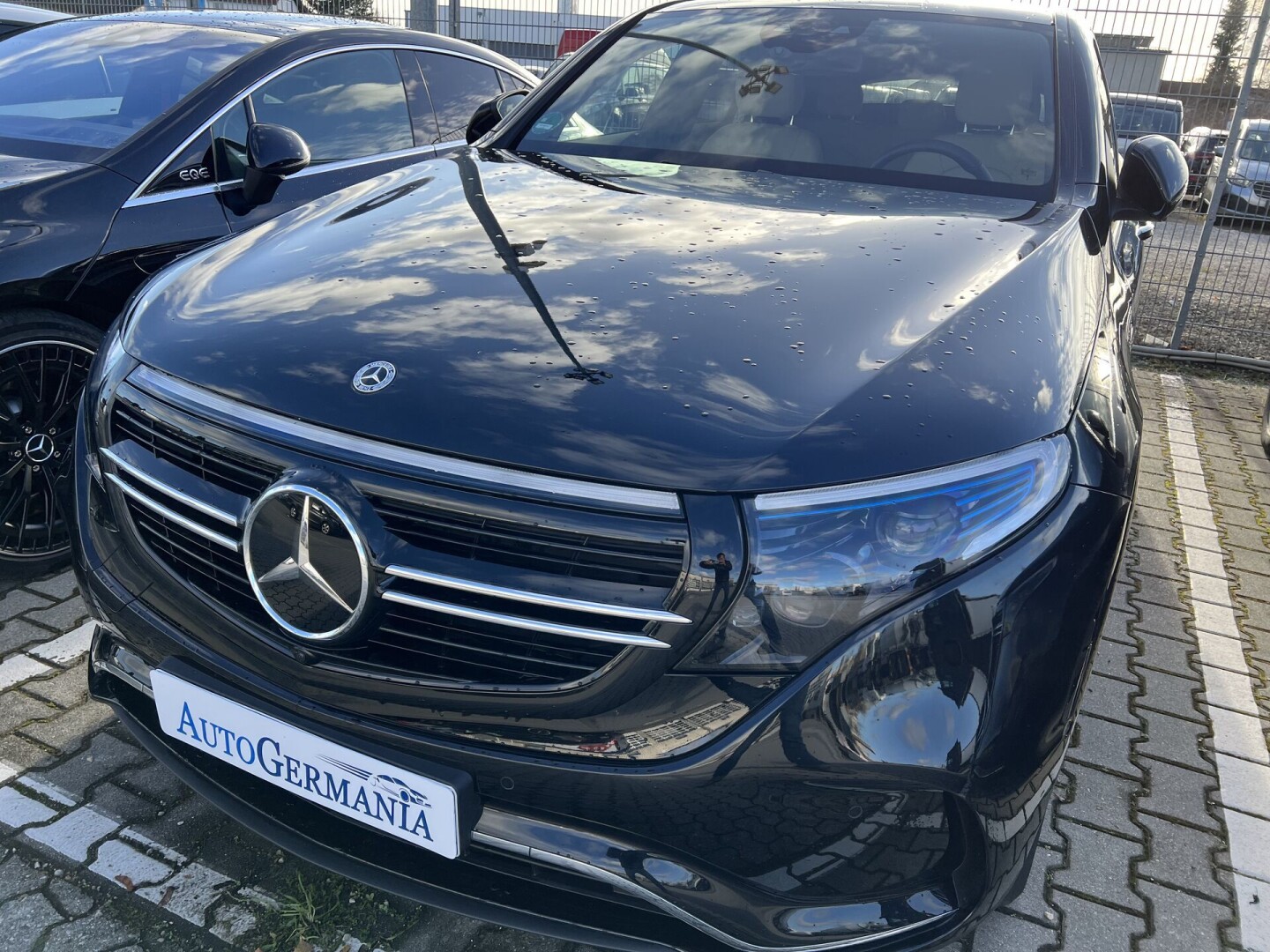 Mercedes-Benz EQC 400 AMG 4Matic 408PS 80kWh З Німеччини (85205)