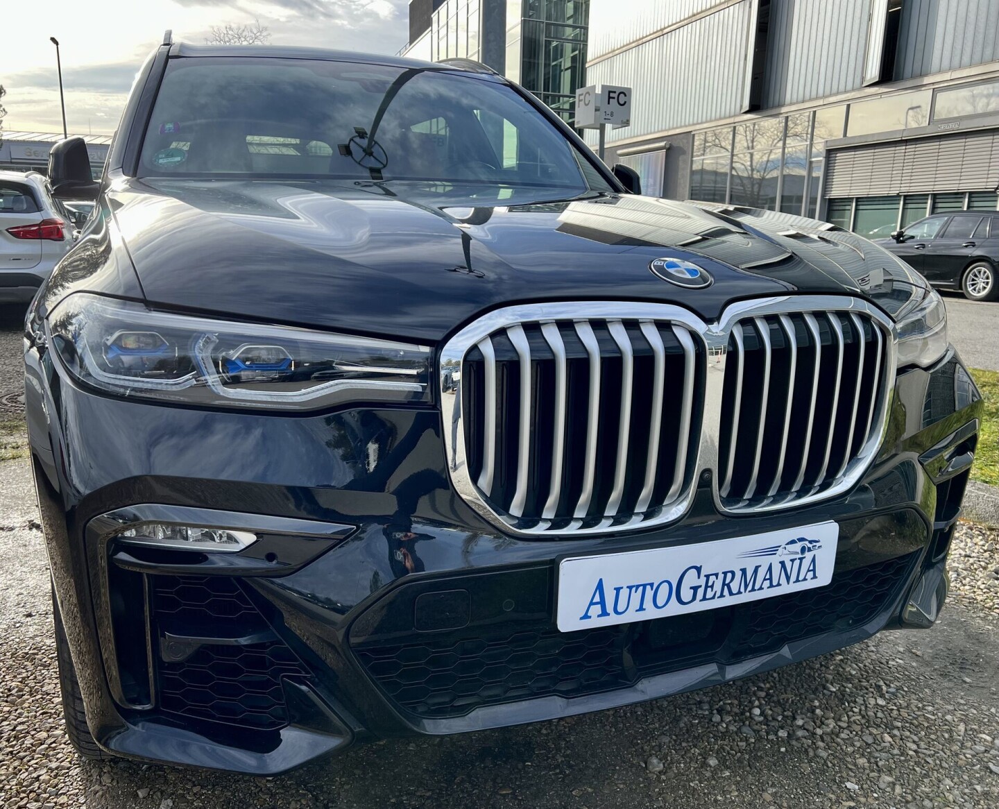 BMW X7 xDrive 40d 340PS M-Paket Laser 6-set З Німеччини (85280)