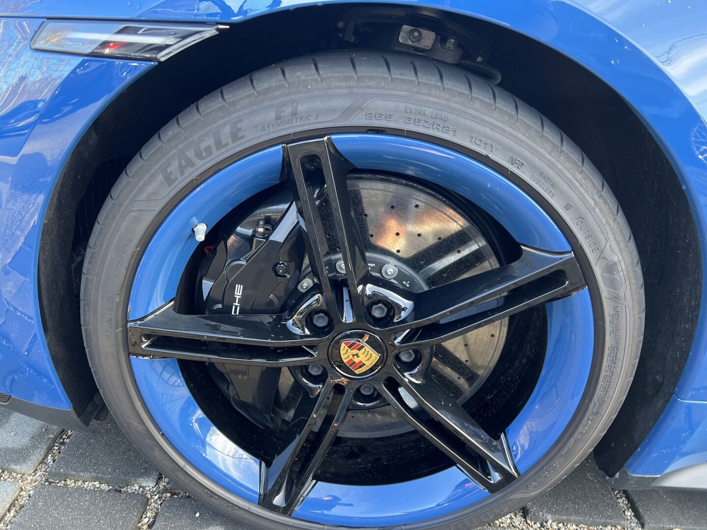 Porsche Taycan Turbo S 761PS 93,4kWh 412km З Німеччини (85303)