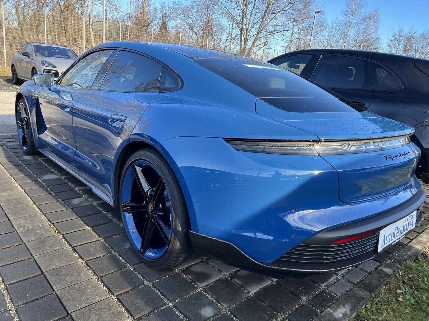 Porsche Taycan Turbo S 761PS 93,4kWh 412km З Німеччини (85324)
