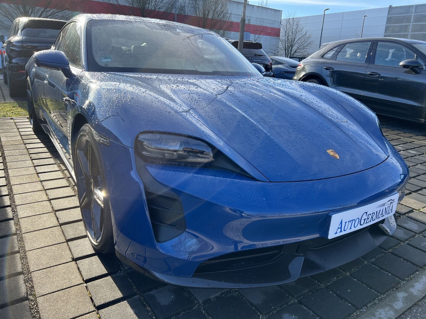 Porsche Taycan Turbo S 761PS 93,4kWh 412km З Німеччини (85307)