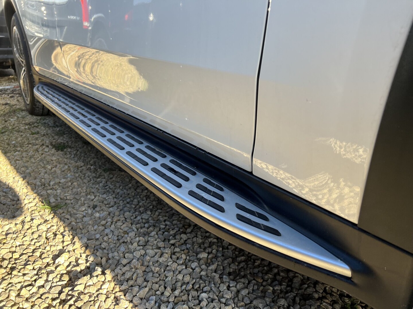 Mercedes-Benz EQS 450+ SUV Hyperscreen Black 360PS 108kWh 575km З Німеччини (85333)