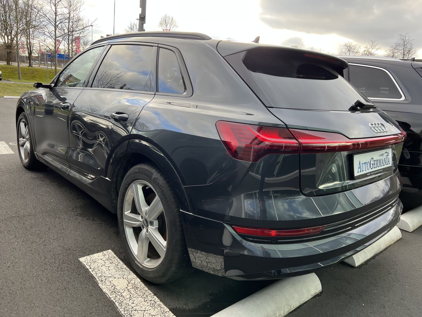 Audi e-Tron 55 Quattro 408PS Black-Paket Bang&Olufsen З Німеччини (85388)