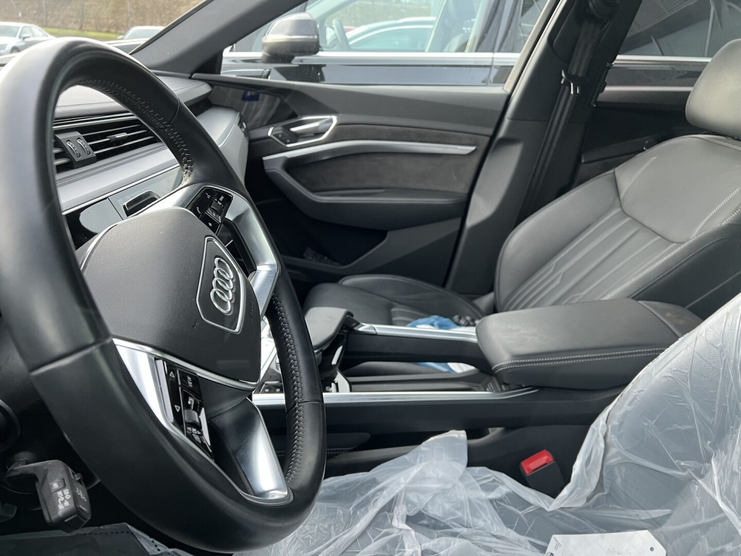 Audi e-Tron 55 Quattro 408PS Black-Paket Bang&Olufsen З Німеччини (85364)