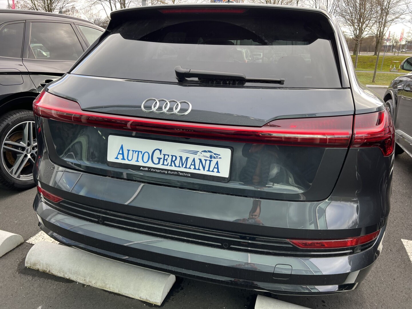 Audi e-Tron 55 Quattro 408PS Black-Paket Bang&Olufsen З Німеччини (85385)