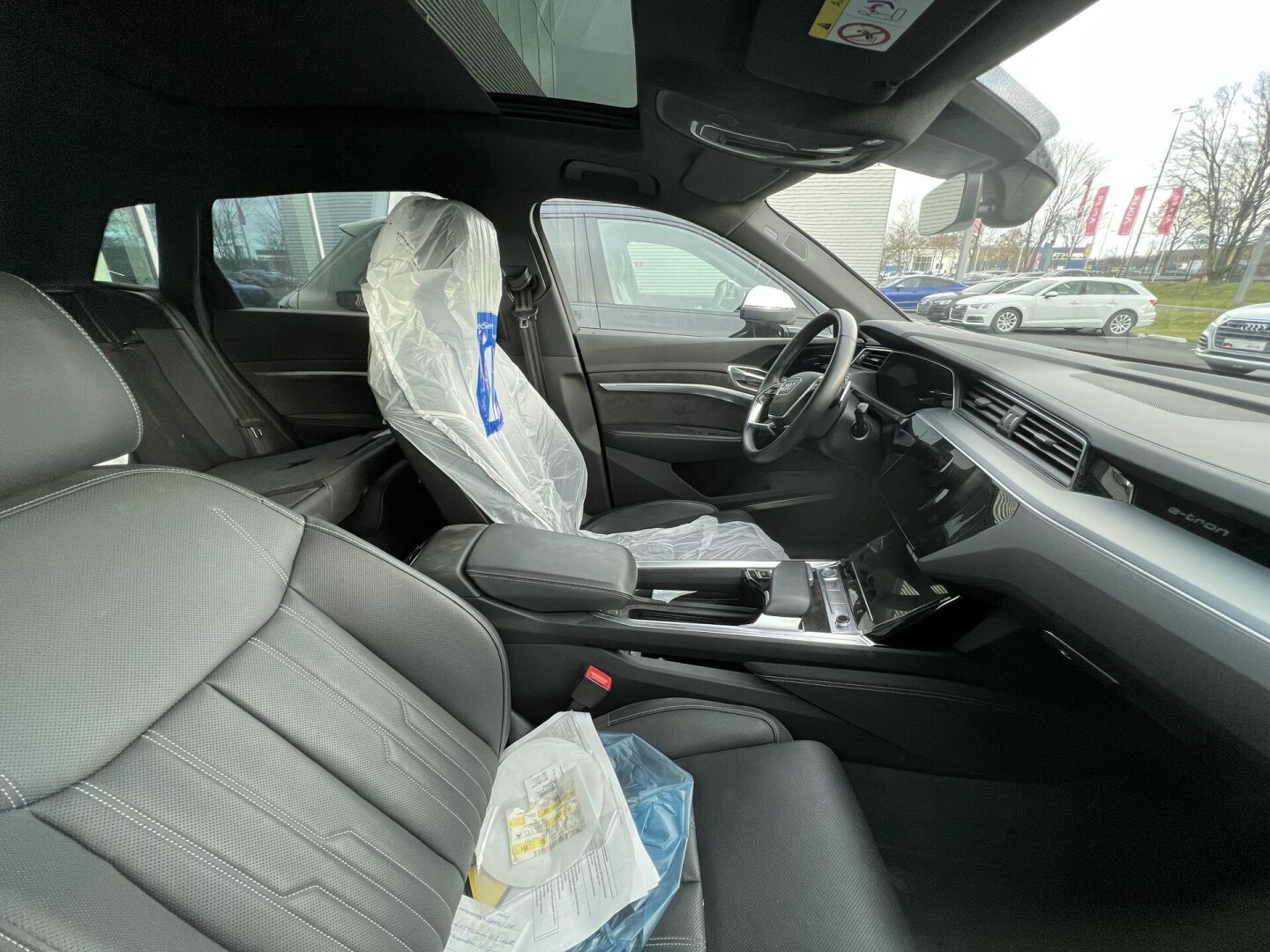 Audi e-Tron 55 Quattro 408PS Black-Paket Bang&Olufsen З Німеччини (85370)