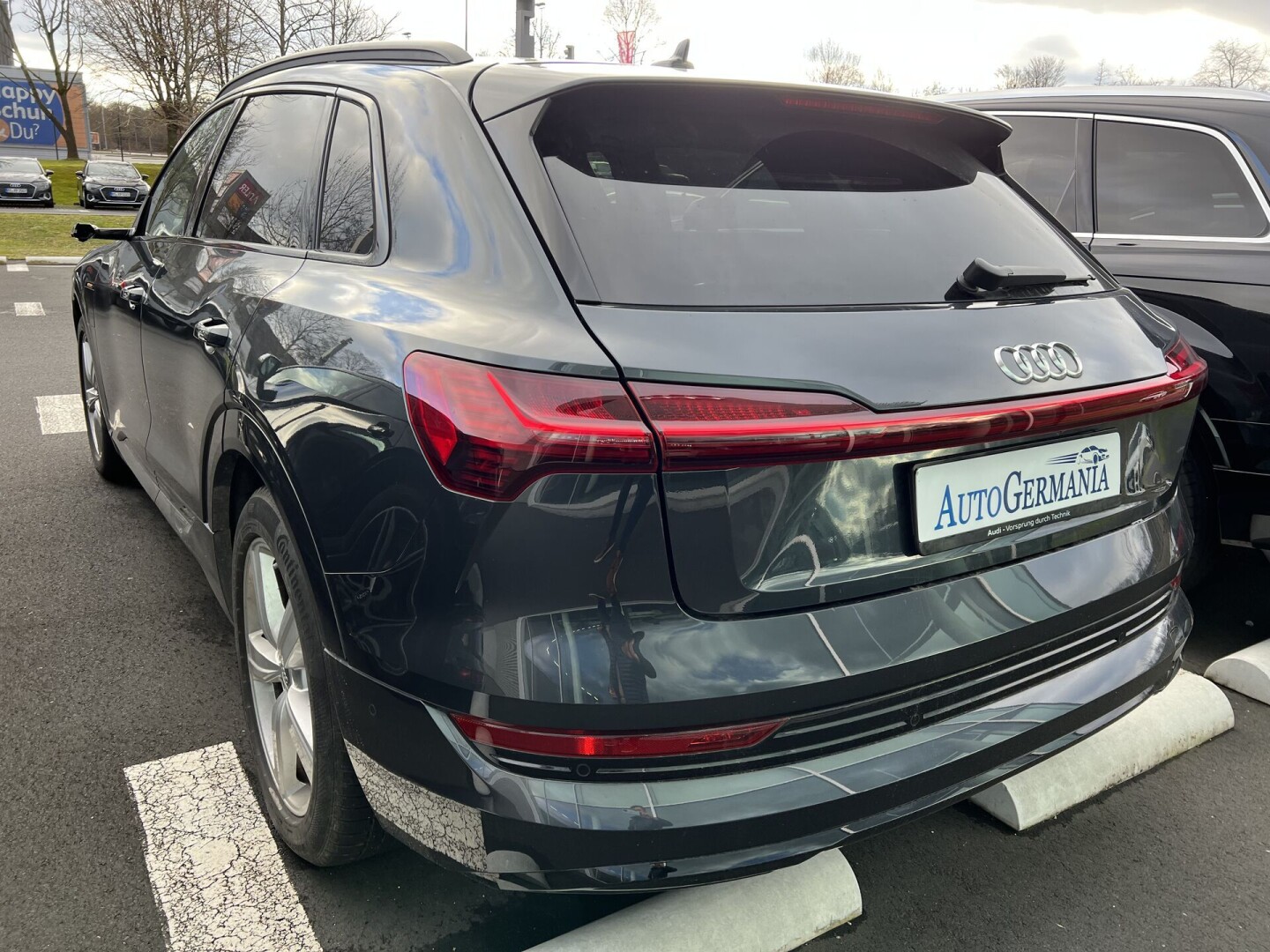Audi e-Tron 55 Quattro 408PS Black-Paket Bang&Olufsen З Німеччини (85389)