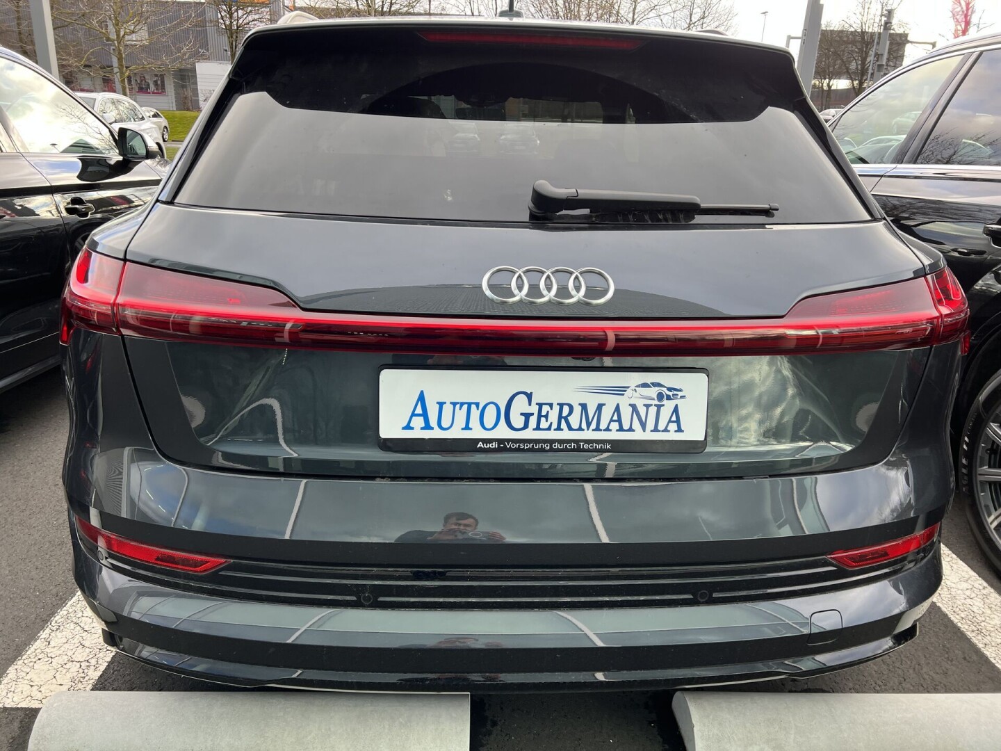 Audi e-Tron 55 Quattro 408PS Black-Paket Bang&Olufsen З Німеччини (85386)
