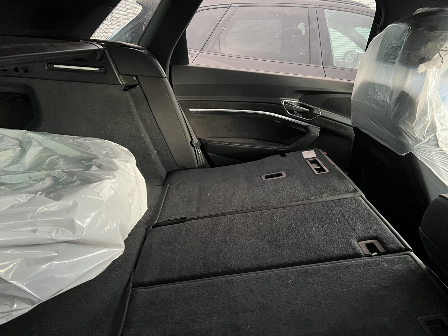 Audi e-Tron 55 Quattro 408PS Black-Paket Bang&Olufsen З Німеччини (85368)