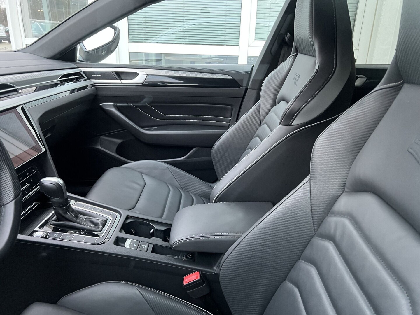 VW Arteon 2.0TDI 200PS DSG R-Line 4Motion З Німеччини (85480)
