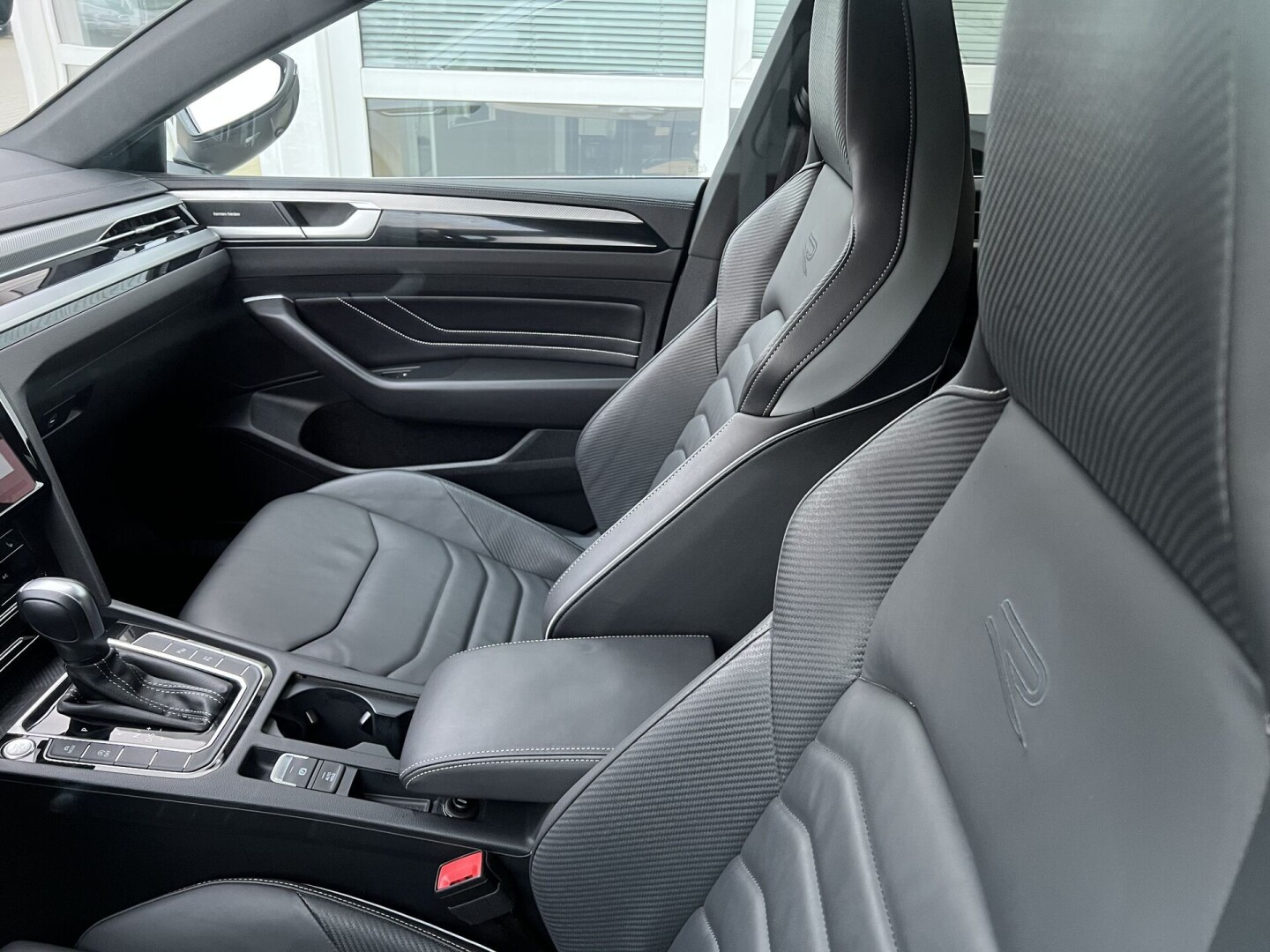 VW Arteon 2.0TDI 200PS DSG R-Line 4Motion З Німеччини (85481)