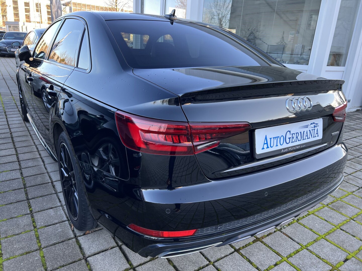 Audi A4 Quattro 50TDI 286PS S-Line Black LED З Німеччини (86035)