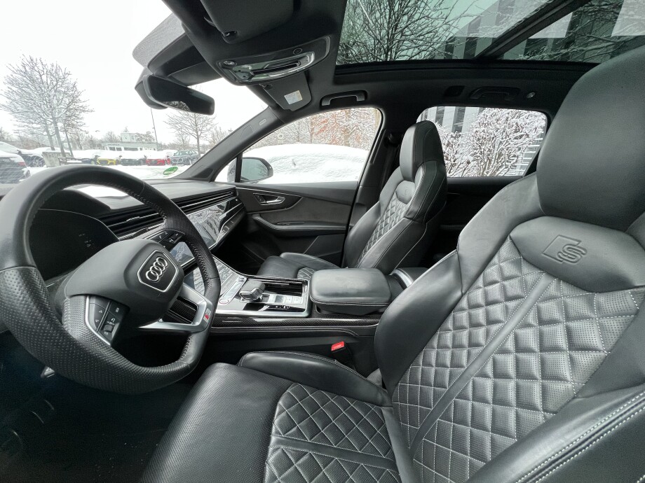 Audi SQ7 4.0TFSI 507PS Black-Paket Carbon HD-Matrix B&O З Німеччини (86132)