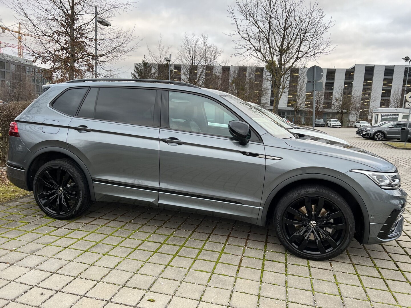 VW Tiguan Allspace 2.0TDI 220PS 4Motion R-Line З Німеччини (86317)