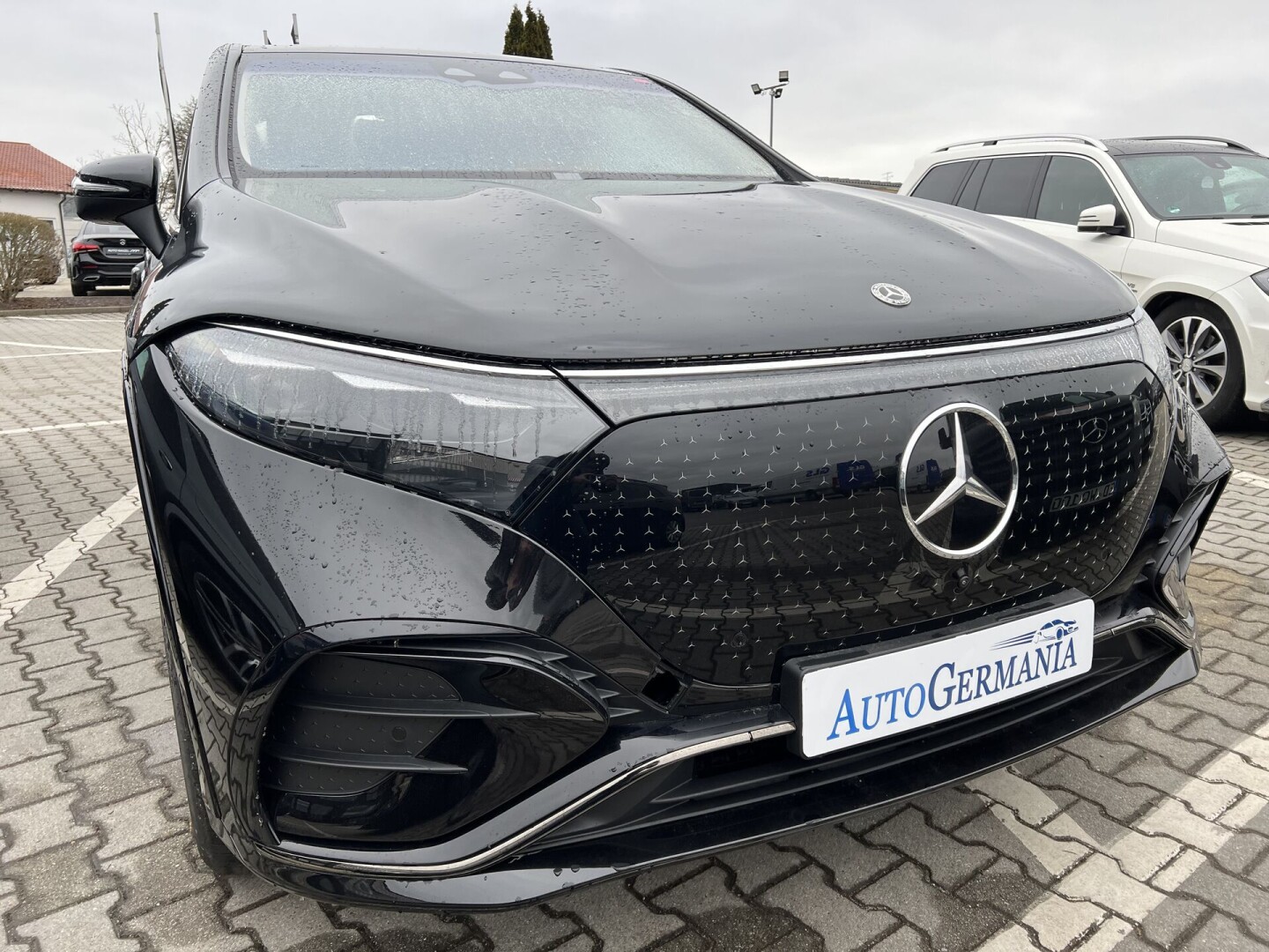 Mercedes-Benz EQS 450+ SUV AMG Hyperscreen 360PS 108kWh Black-Paket З Німеччини (87203)