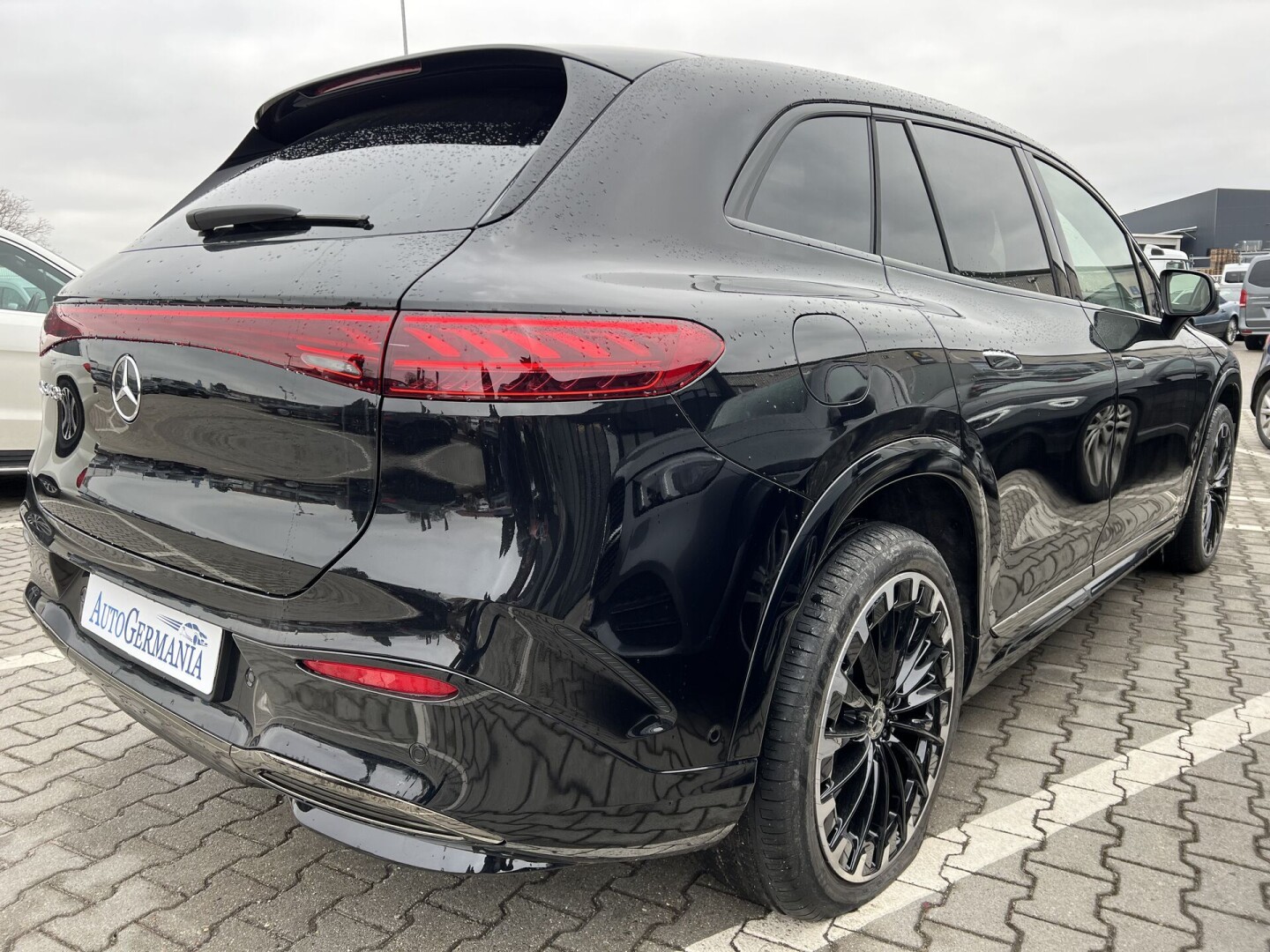 Mercedes-Benz EQS 450+ SUV AMG Hyperscreen 360PS 108kWh Black-Paket З Німеччини (87190)