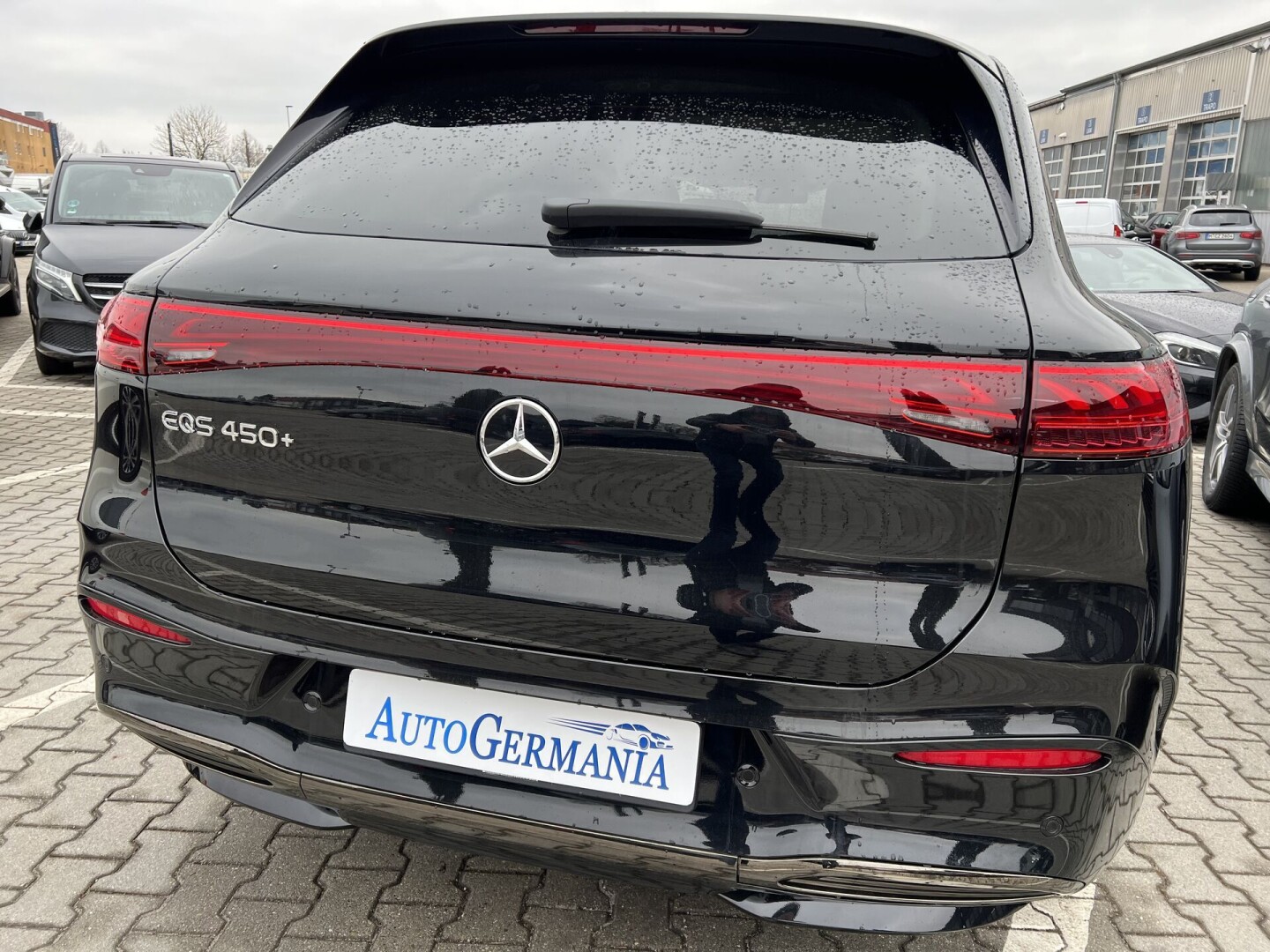 Mercedes-Benz EQS 450+ SUV AMG Hyperscreen 360PS 108kWh Black-Paket З Німеччини (87192)