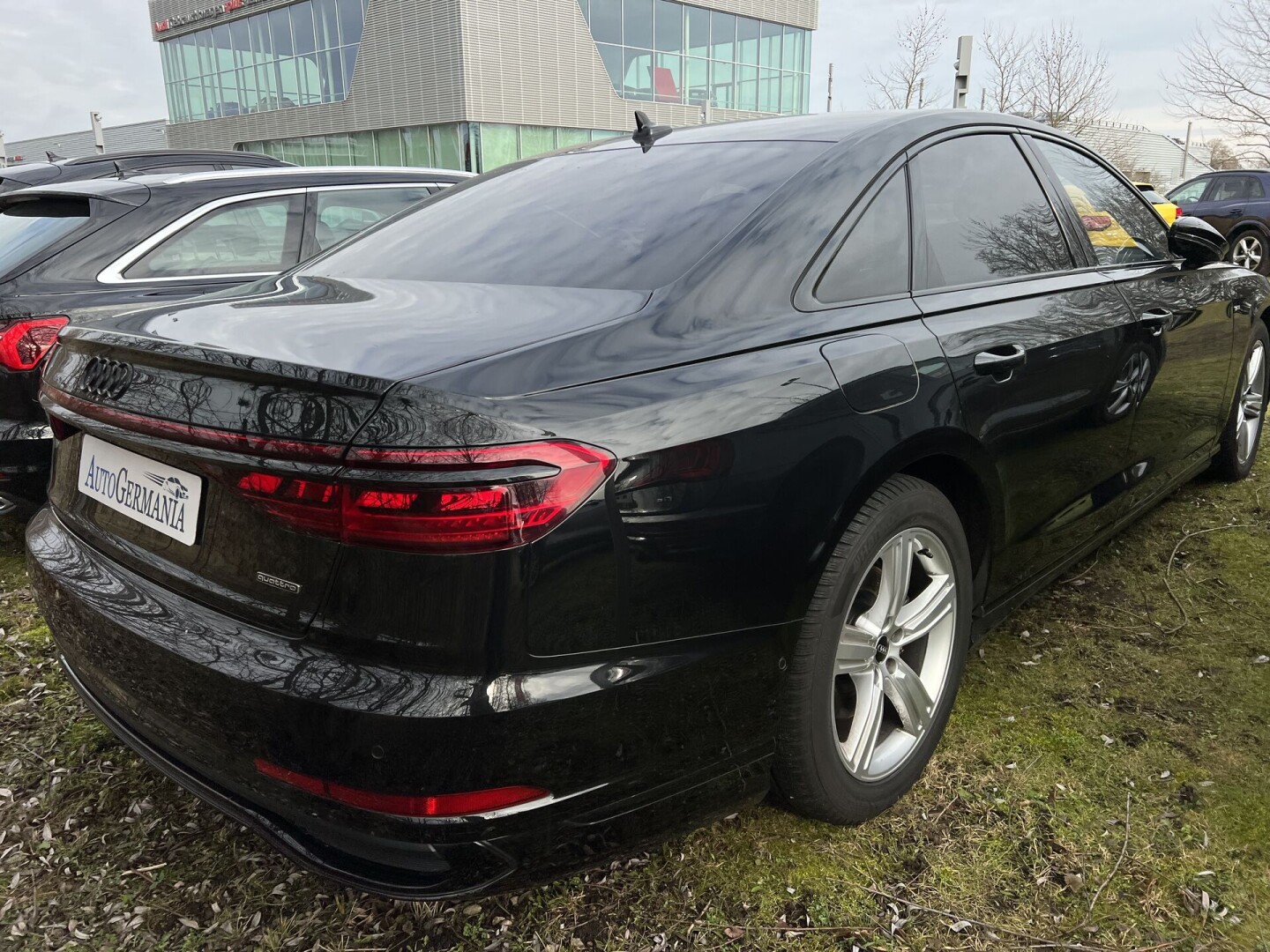 Audi A8 Quattro 50TDI 286PS Matrix Black-Paket B&O З Німеччини (87511)