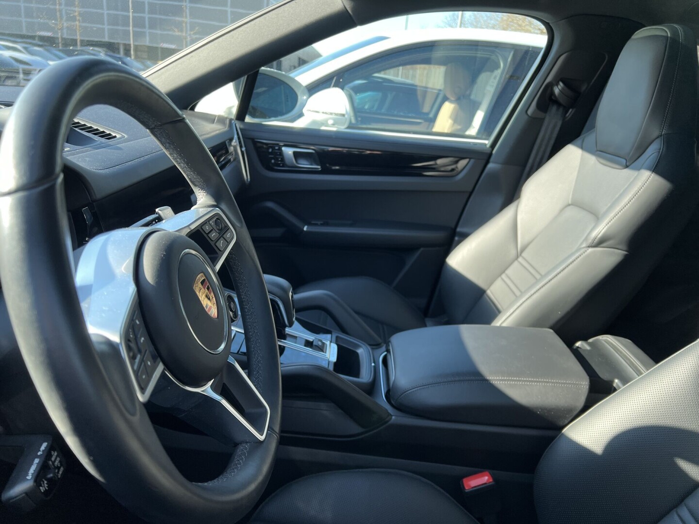 Porsche Cayenne e-Hybrid Coupe 462PS Matrix З Німеччини (88600)