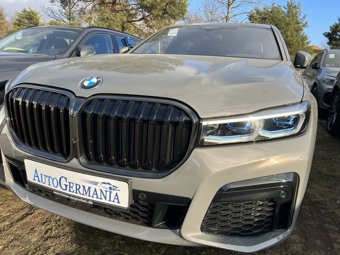 BMW 745Le xDrive 394PS M-Paket Individual SkyLounge З Німеччини (88749)