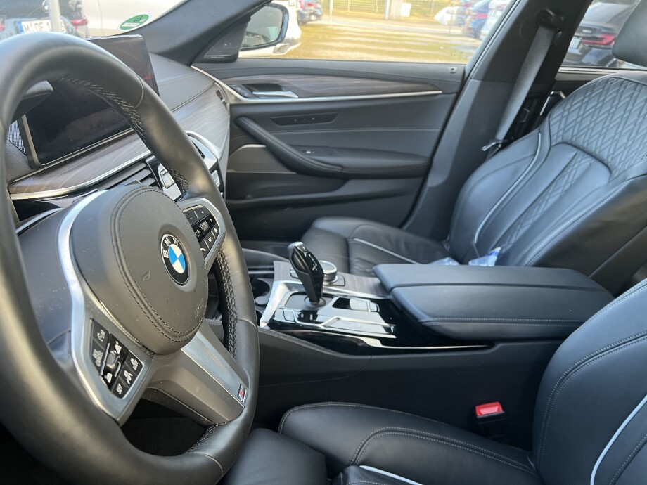BMW 530d xDrive 286PS M-Paket Laser Touring З Німеччини (90322)