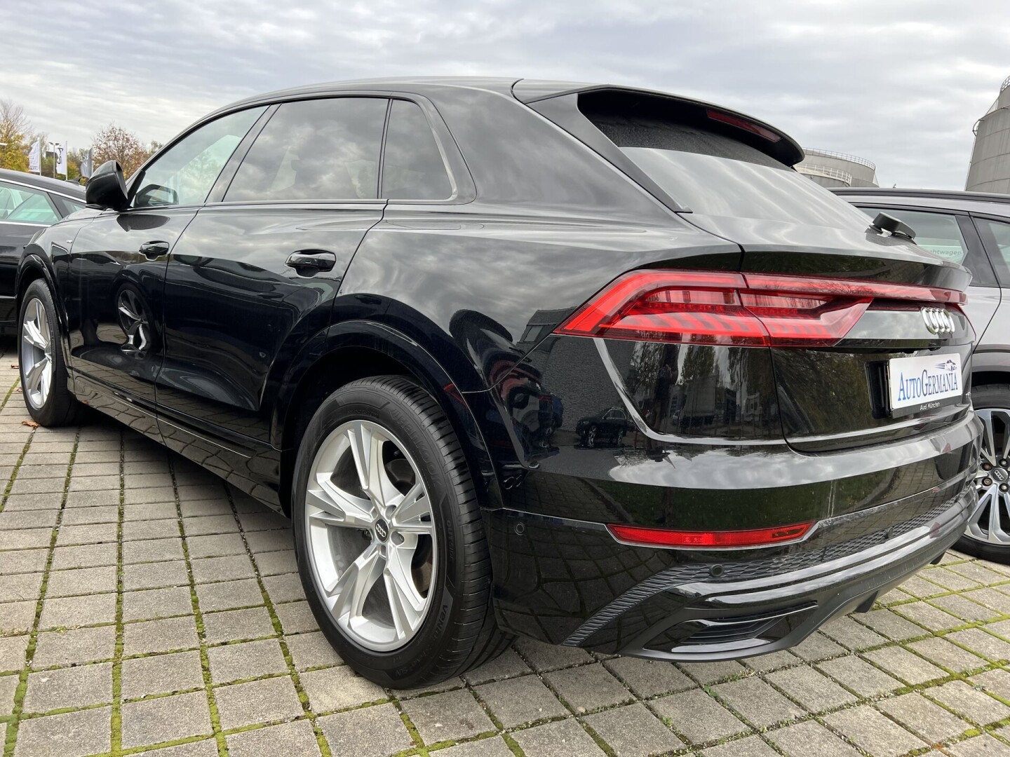 Audi Q8 50TDI 286PS S-Line Black Matrix Individual З Німеччини (91469)