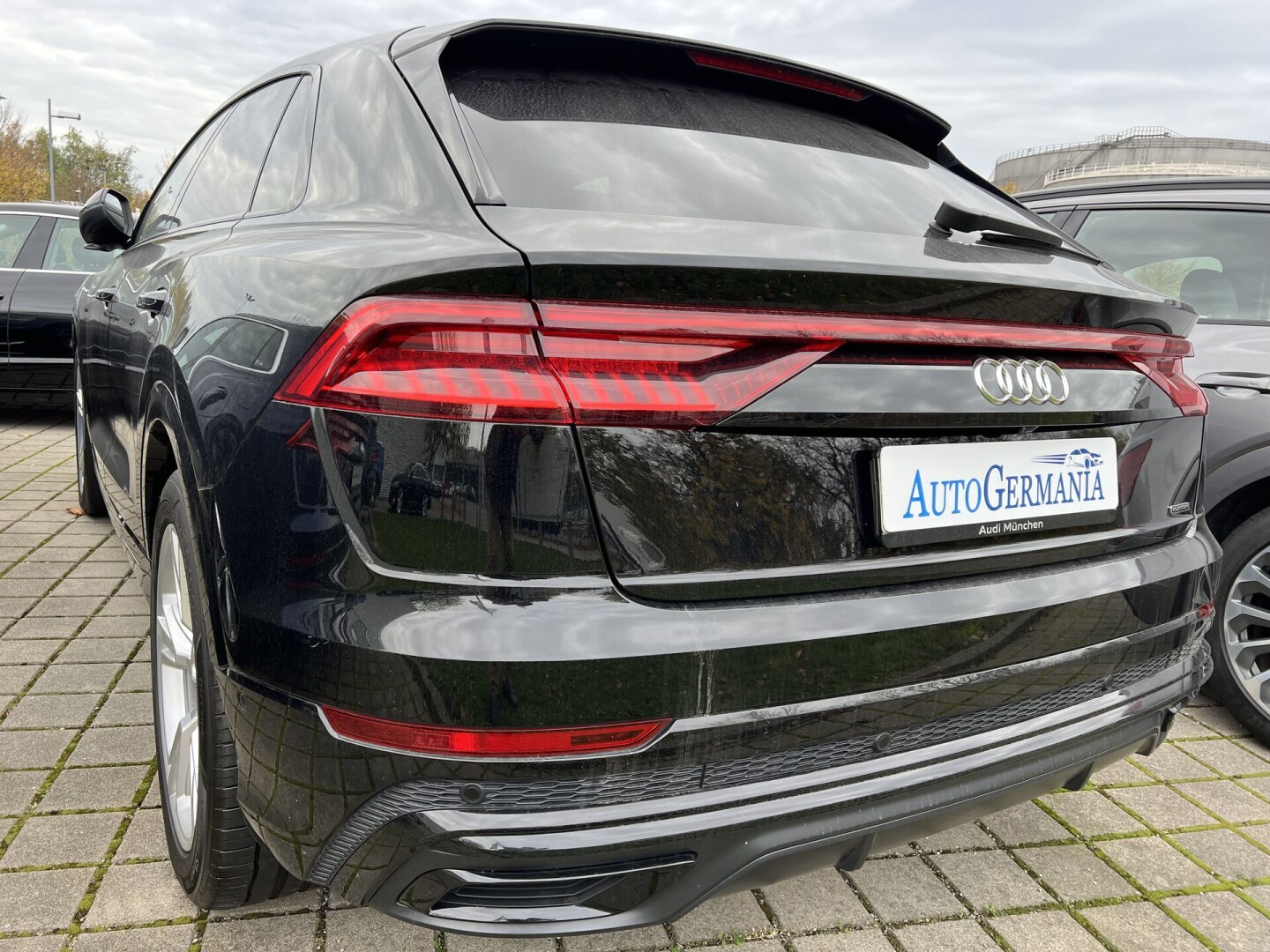 Audi Q8 50TDI 286PS S-Line Black Matrix Individual З Німеччини (91468)