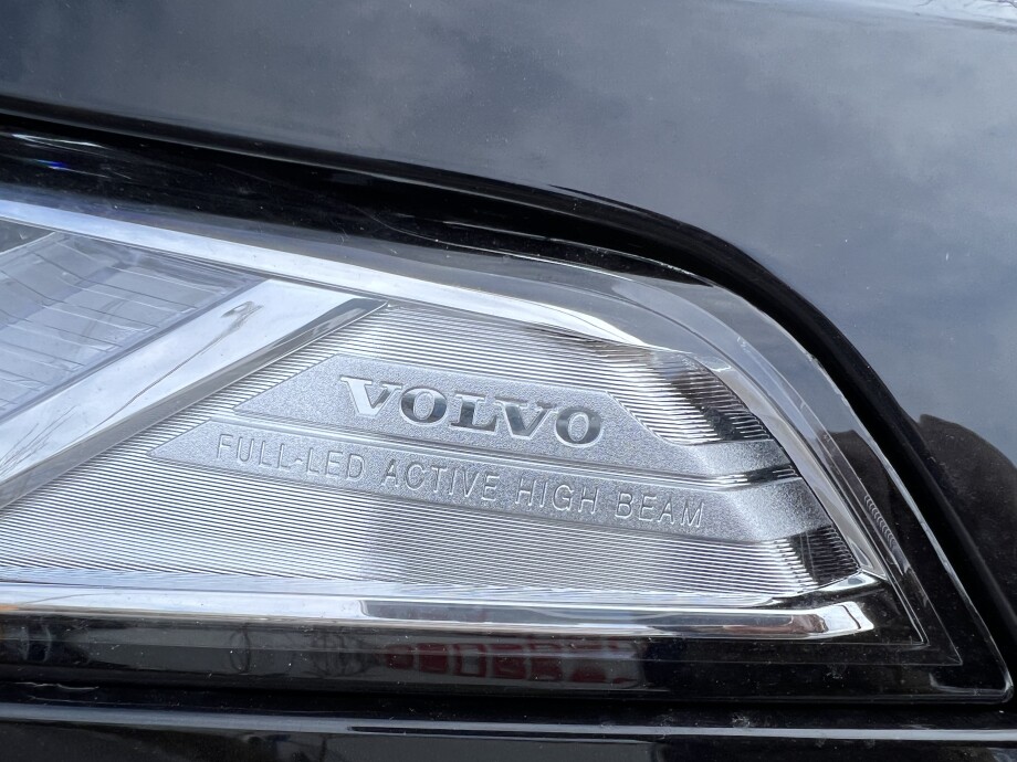 Volvo XC90 T8 R-Design AWD 455PS Recharge Black-Edition З Німеччини (92440)