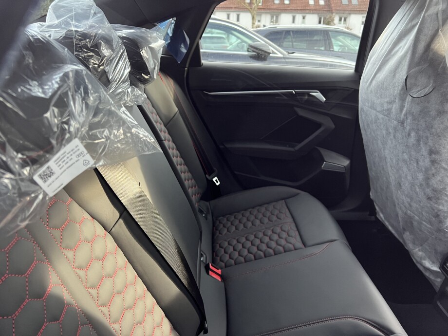 Audi RS3 Sportback 2.5TFSI 400PS Black-Paket Matrix З Німеччини (93153)