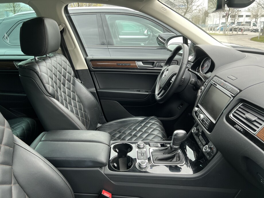 VW Touareg 3.0TDI 262PS V6 Executive Edition З Німеччини (95678)