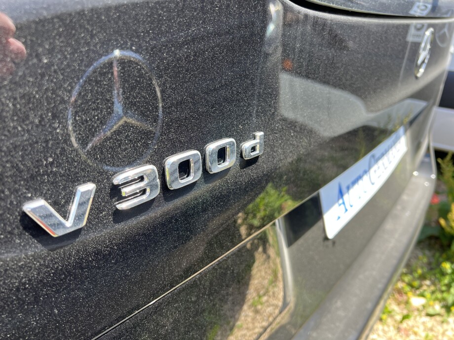 Mercedes-Benz V300d 4Matic AMG 237PS Airmatic Extralang Luxury 7-Set З Німеччини (98333)