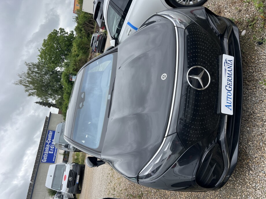 Mercedes-Benz EQS 580 SUV 544PS 4Matic Hyperscreen Black-Paket З Німеччини (100990)