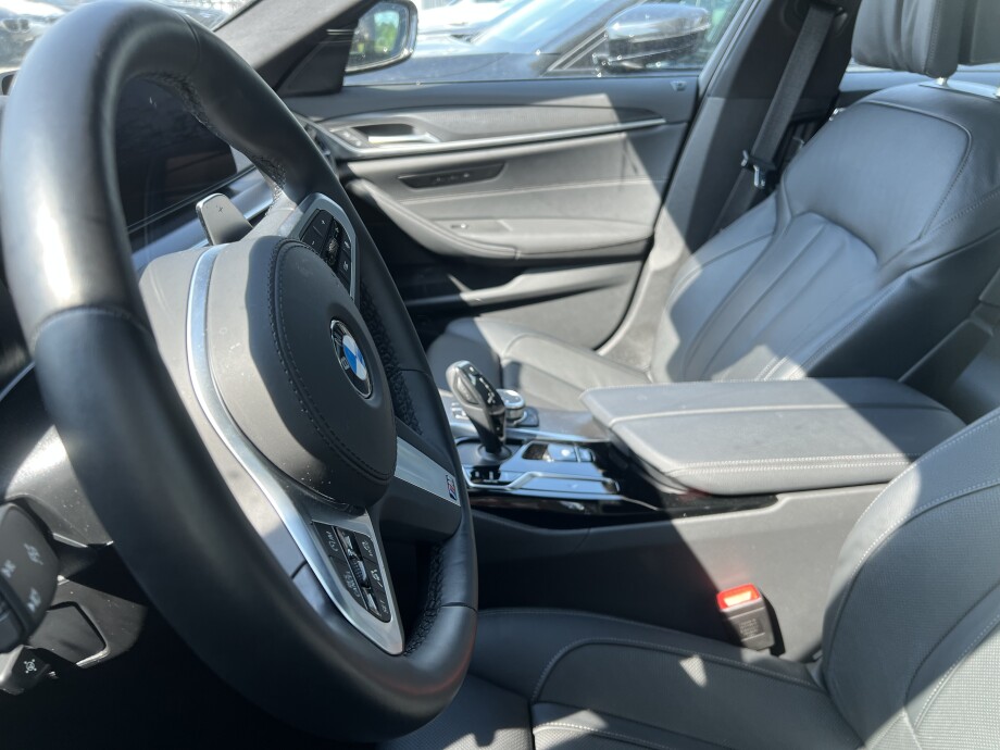 BMW 530d xDrive 286PS M-Paket Laser З Німеччини (101616)