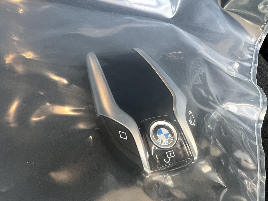 BMW X6 M50d xDrive 400PS Laser H&K Iconic-Glow З Німеччини (102339)