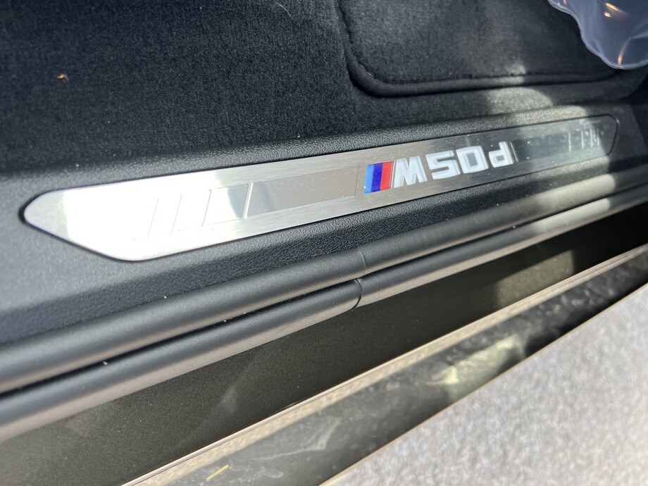 BMW X6 M50d xDrive 400PS Laser H&K Iconic-Glow З Німеччини (102336)
