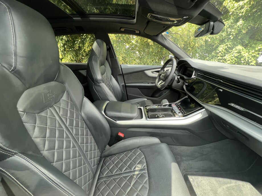 Audi SQ8 4.0TDI 435PS Black Matrix Individual LED З Німеччини (103187)