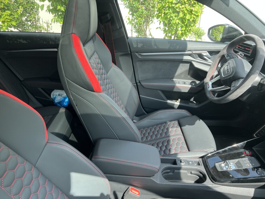 Audi RS3 Sportback 2.5TFSI 400PS Black-Paket Matrix З Німеччини (103628)