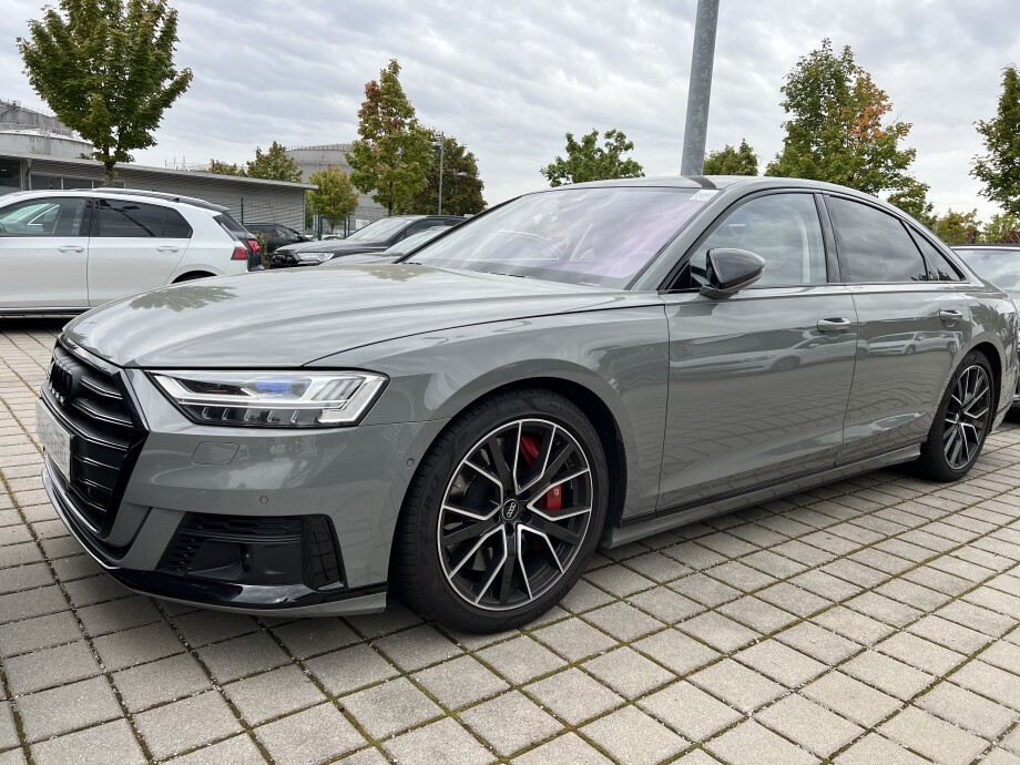 Audi S8 4.0TFSI 571PS Carbon HD-Matrix Individual З Німеччини (106176)
