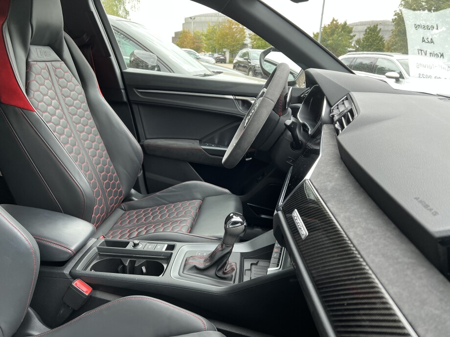 Audi RSQ3 Sportback 2.5TFSI 400PS Black Exclusive  З Німеччини (106489)