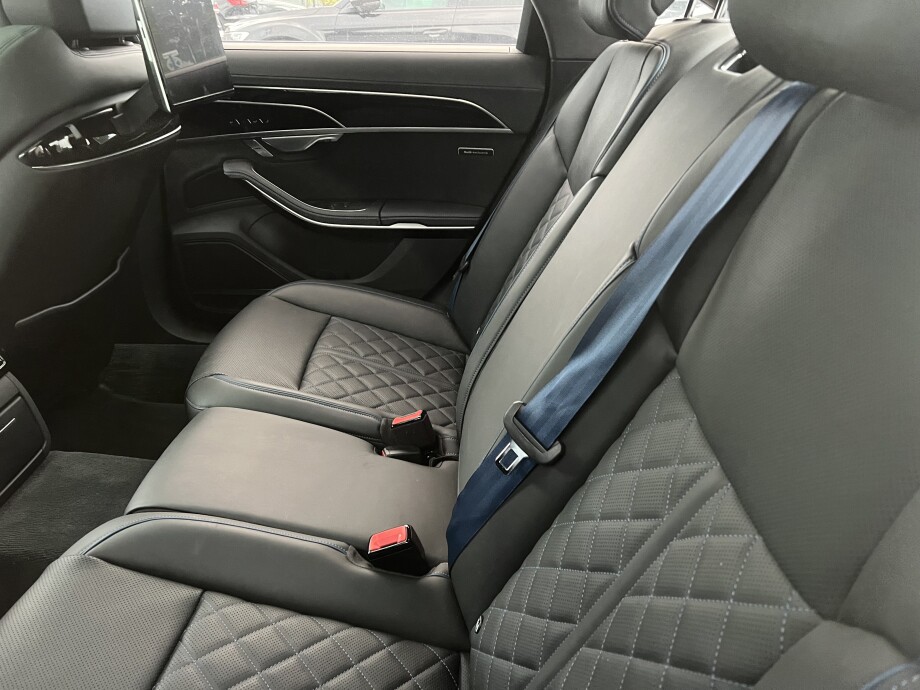 Audi A8 Quattro 60TFSIe 462PS Exclusive Black-Paket  З Німеччини (106832)