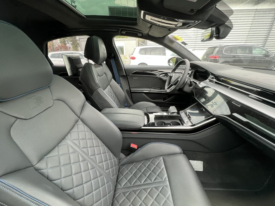 Audi A8 Quattro 60TFSIe 462PS Exclusive Black-Paket  З Німеччини (106837)