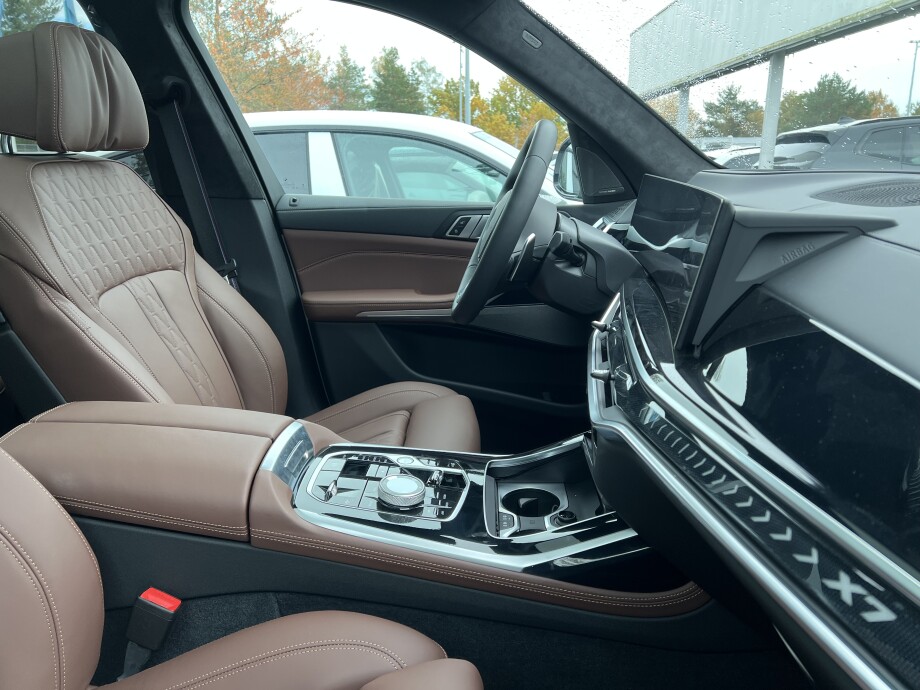 BMW X7 xDrive 40d 352PS M-Sport Pro Black-Paket 7-Set З Німеччини (108832)