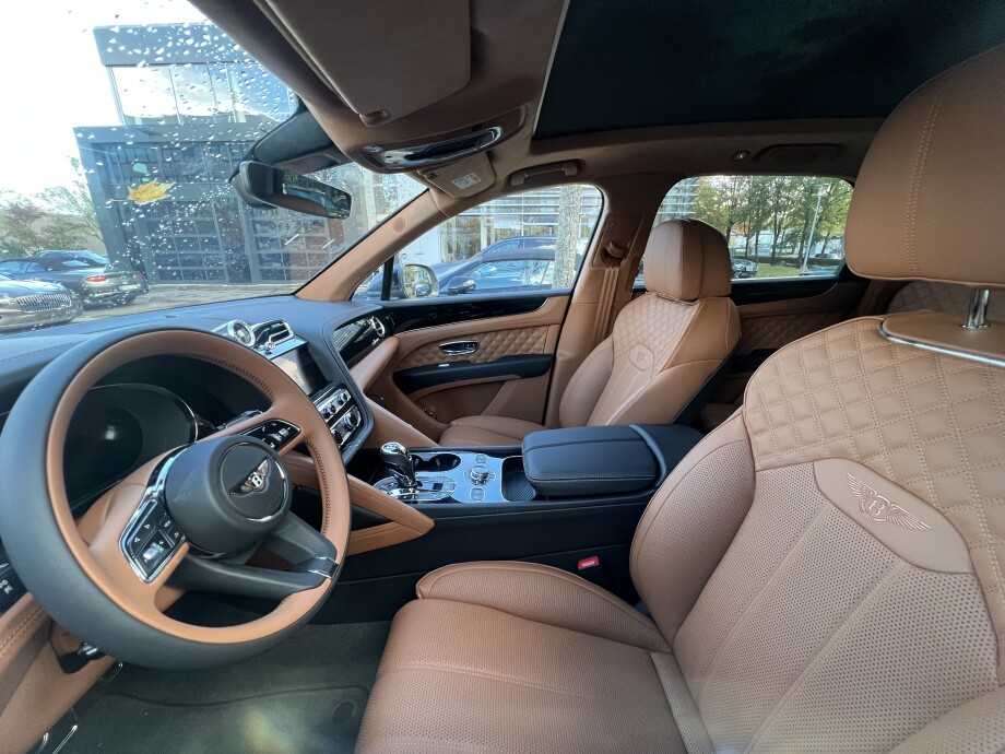 Bentley Bentayga 4.0 V8 Azure 4WD 551PS Edition1 З Німеччини (109300)