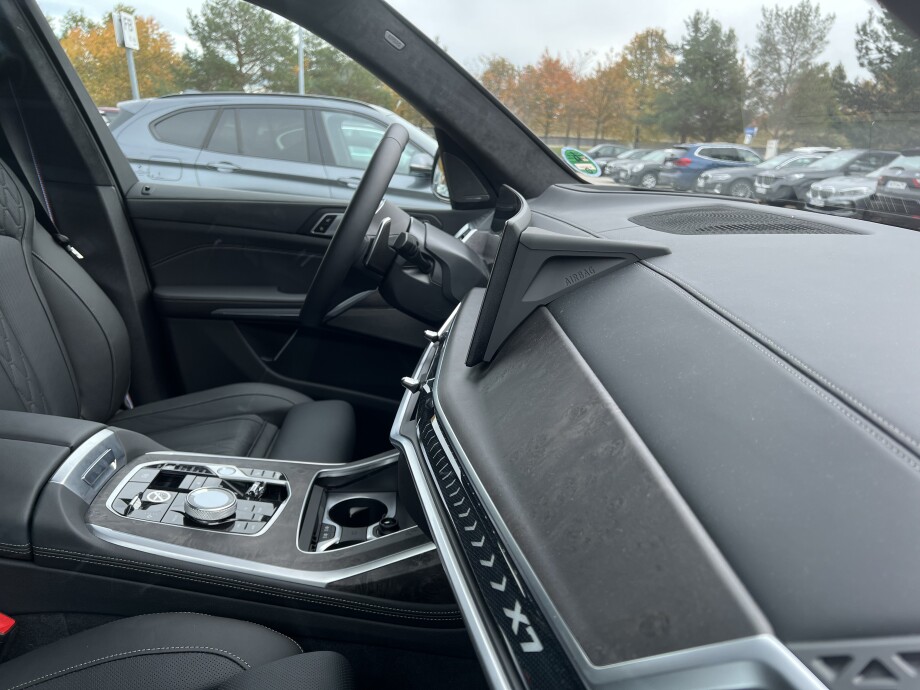 BMW X7 40i xDrive 381PS M-Sport Pro Black-Paket  З Німеччини (110065)