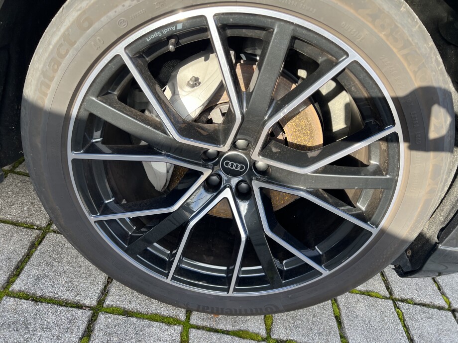 Audi Q8 S-Line 50TDI 2860PS Black-Paket Matrix-LED З Німеччини (110433)