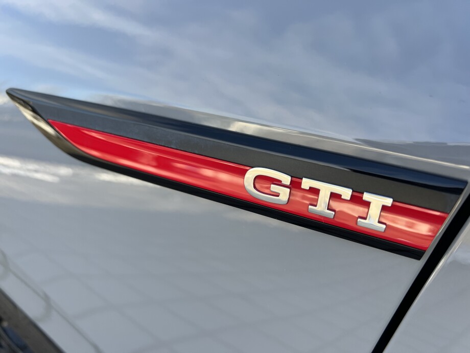 VW Golf 8 GTI 2.0TSI 245PS DSG IQ-Light З Німеччини (110679)