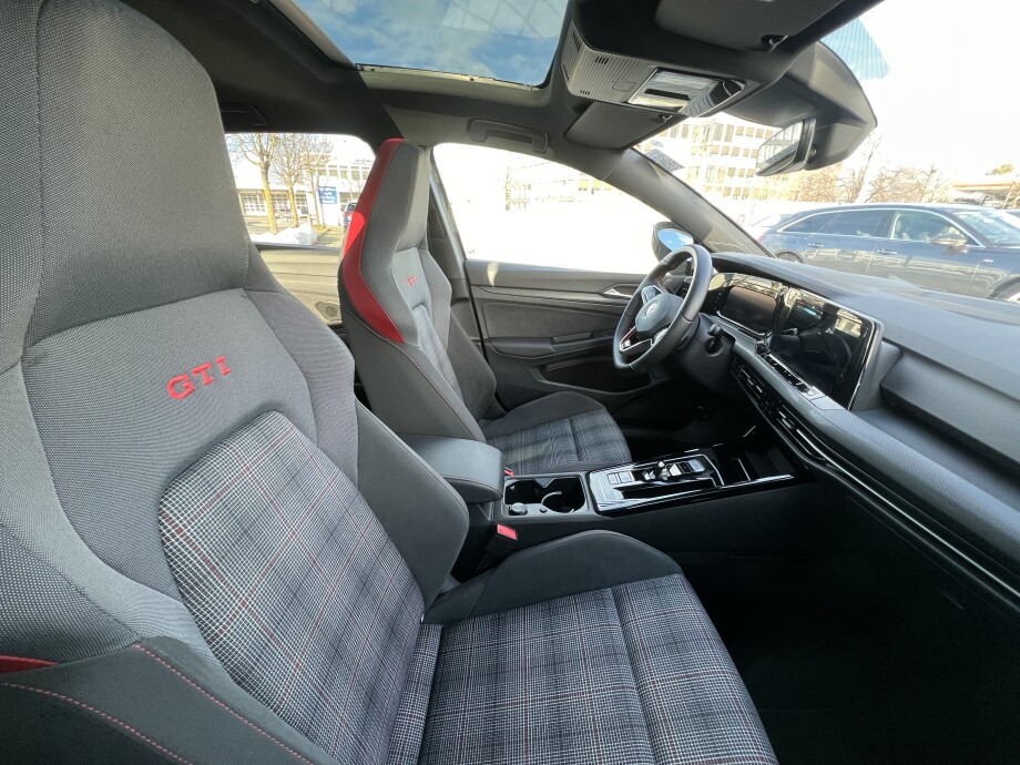 VW Golf 8 GTI 2.0TSI 245PS DSG IQ-Light З Німеччини (110697)